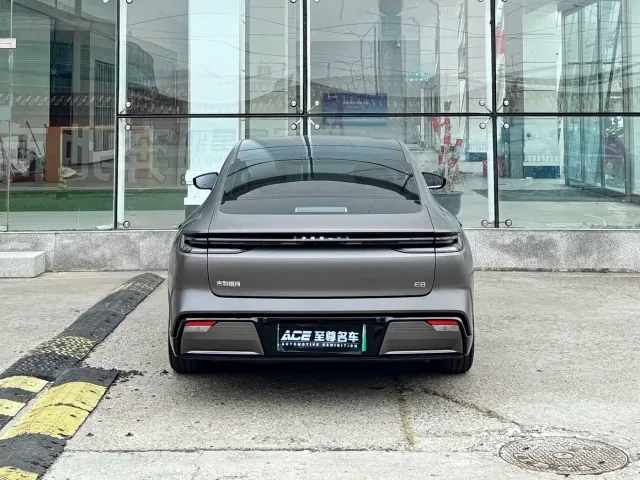 Geely Galaxy E8 — Фото автомобиля 5