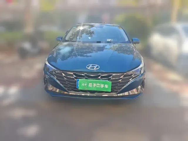 Hyundai Elantra — Фото автомобиля 2