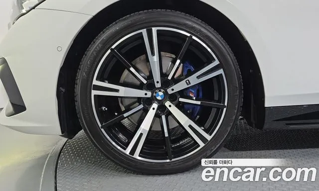 BMW 5 Series G60 — Фото автомобиля 5