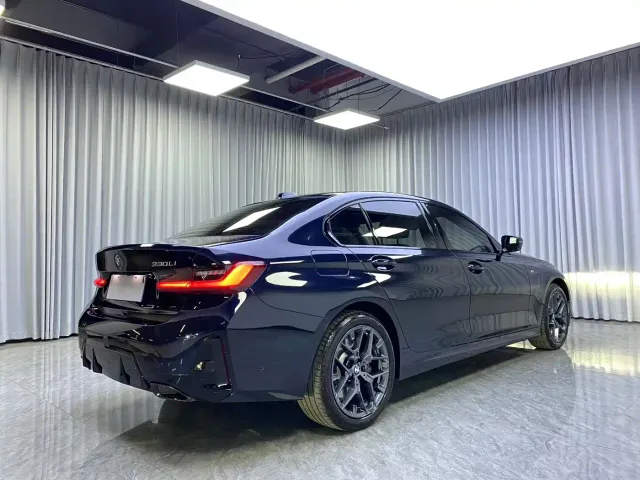 BMW 3 Series — Фото автомобиля 8