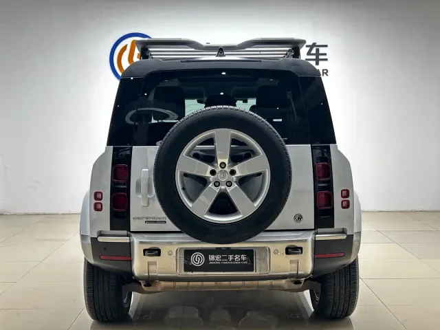 Land Rover Defender — Фото автомобиля 27