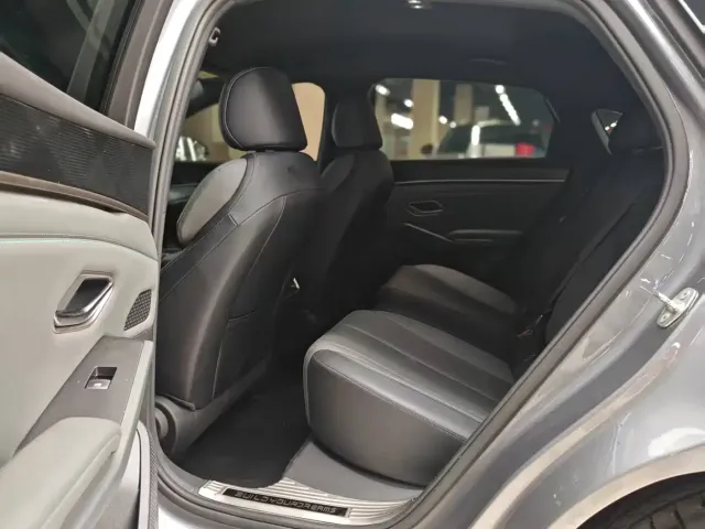 BYD Qin L — Фото автомобиля 8