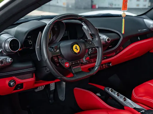 Ferrari F8 — Фото автомобиля 10