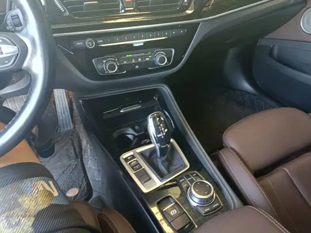 BMW 1 Series — Фото автомобиля 13