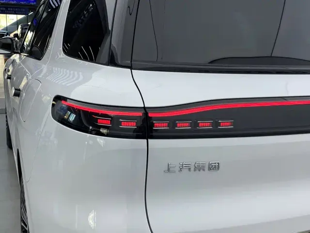 IM Motors LS8 — Фото автомобиля 8