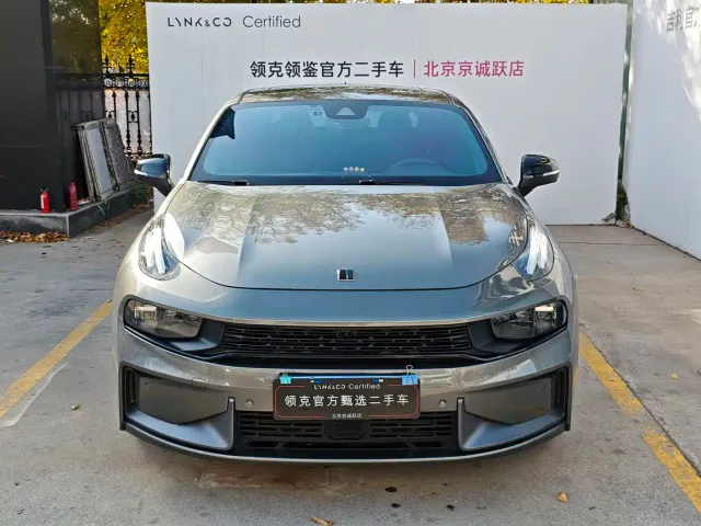Lynk & Co 03 — Фото автомобиля 6