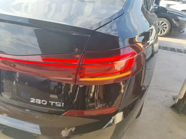 Volkswagen Passat — Фото автомобиля 7