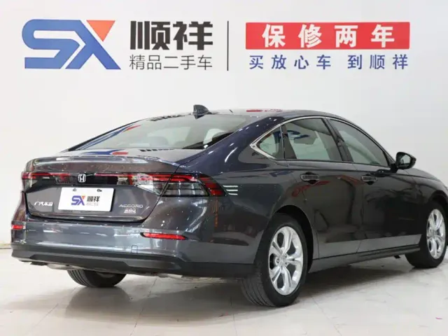 Honda Accord — Фото автомобиля 4