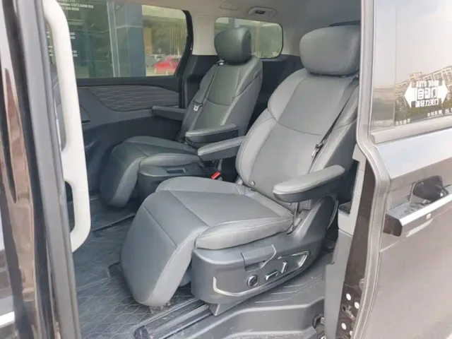 JAC Refine RF8 — Фото автомобиля 16