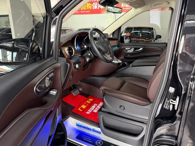 Mercedes-Benz V-Class — Фото автомобиля 7