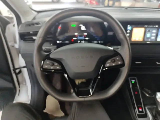 Roewe i5 — Фото автомобиля 10