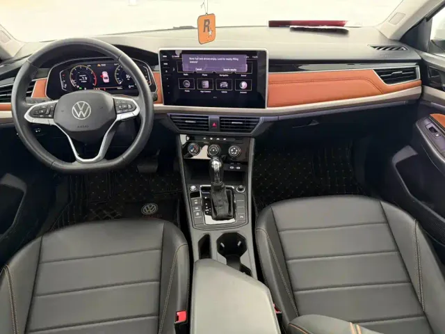 Volkswagen Bora — Фото автомобиля 15