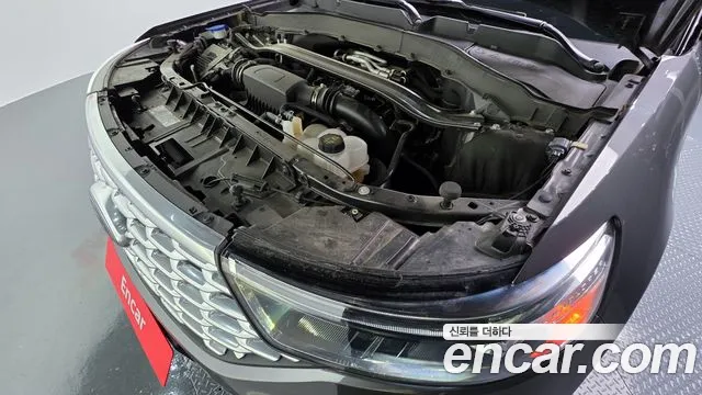 Ford Explorer Explorer 6 поколение 3.0 Platinum 4WD — Фото автомобиля 6