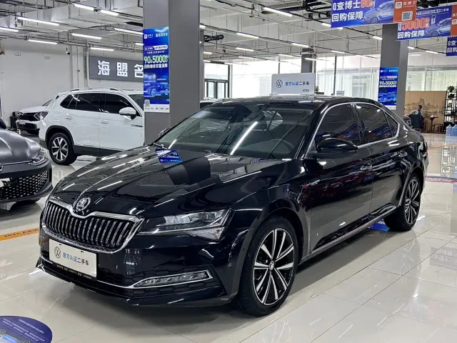 Фотография автомобиля — Skoda Superb