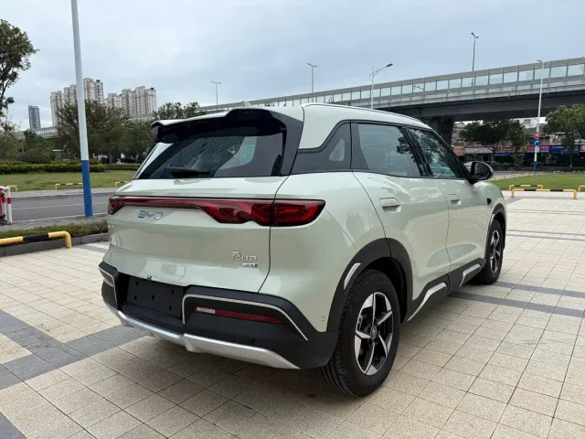 BYD Yuan UP — Фото автомобиля 13