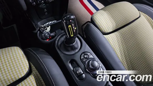 MINI Cooper Cooper Electric — Фото автомобиля 9