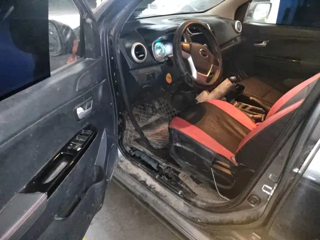 SWM Motor SWM X2 — Фото автомобиля 12