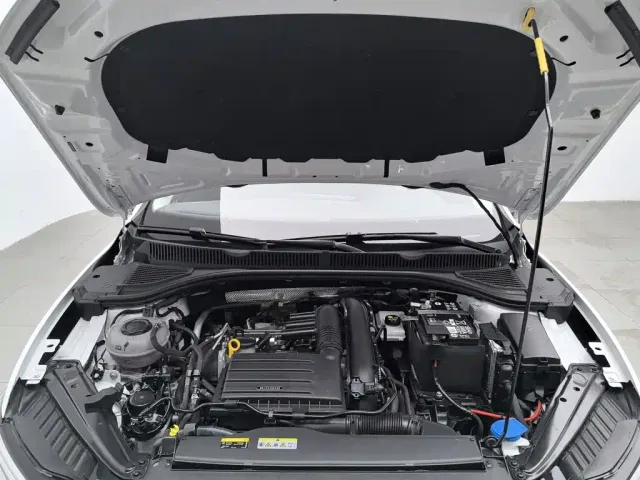 Volkswagen Sagitar — Фото автомобиля 6