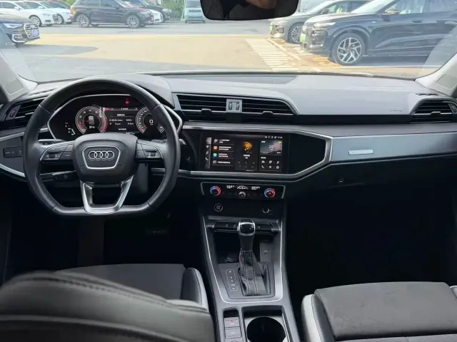 Audi Q3 — Фото автомобиля 4