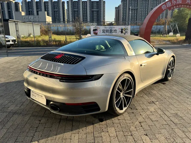 Porsche 911 — Фото автомобиля 5
