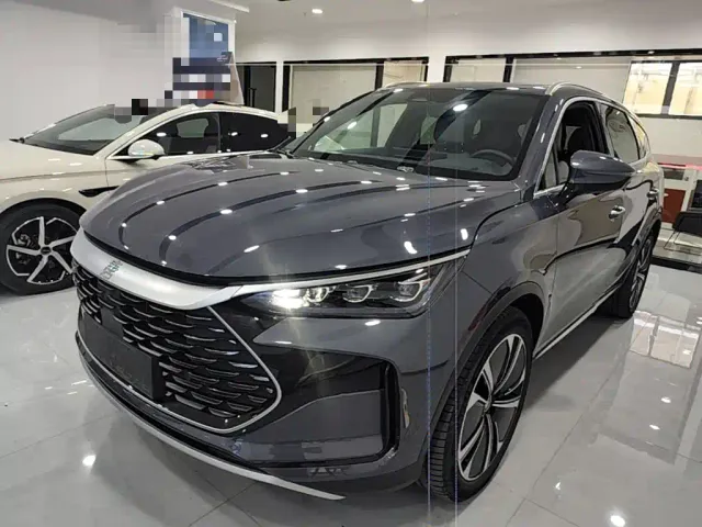 Фотография автомобиля — BYD Tang