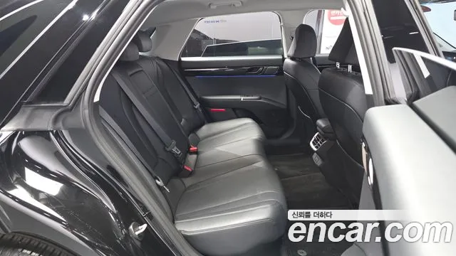 Hyundai Grandeur GN7 — Фото автомобиля 18