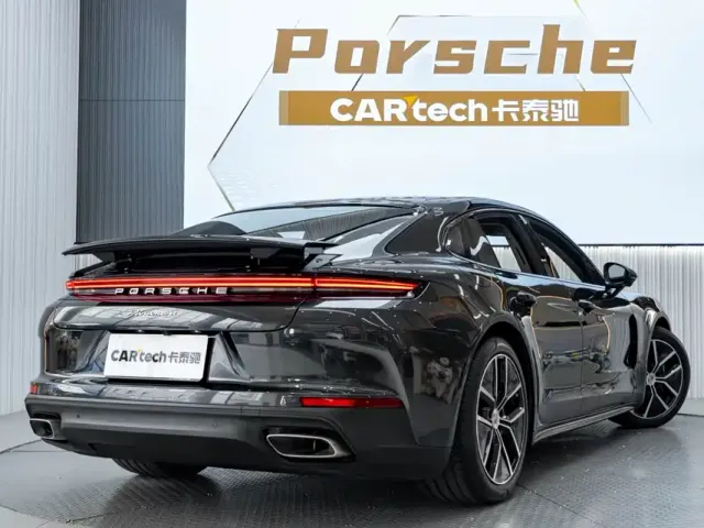 Porsche Panamera — Фото автомобиля 7