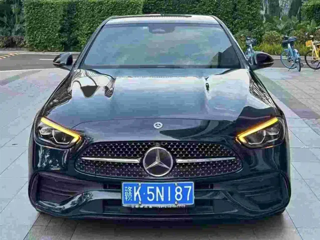 Mercedes-Benz C-Class — Фото автомобиля 2