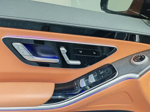 Mercedes-Benz S-Class — Фото автомобиля 17