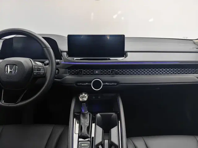 Honda Accord — Фото автомобиля 12