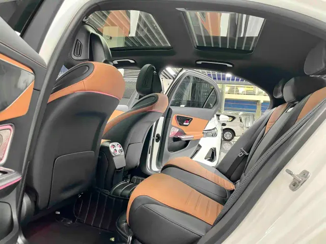 Mercedes-Benz C-Class — Фото автомобиля 7