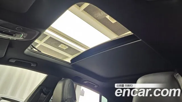 Audi Q8 55 TFSI quattro Premium — Фото автомобиля 18