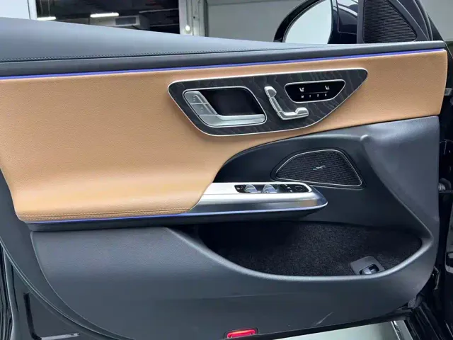Mercedes-Benz E-Class — Фото автомобиля 5
