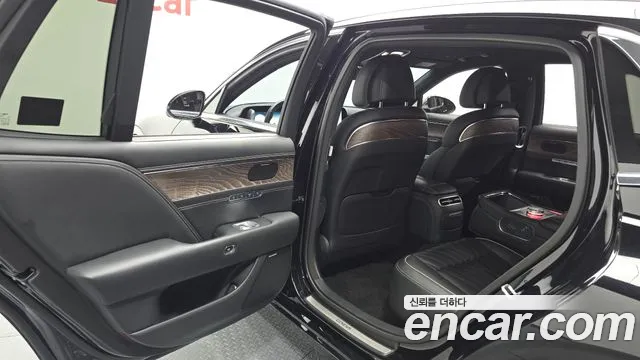 Genesis G90 Бензин 3.5 турбо AWD — Фото автомобиля 7