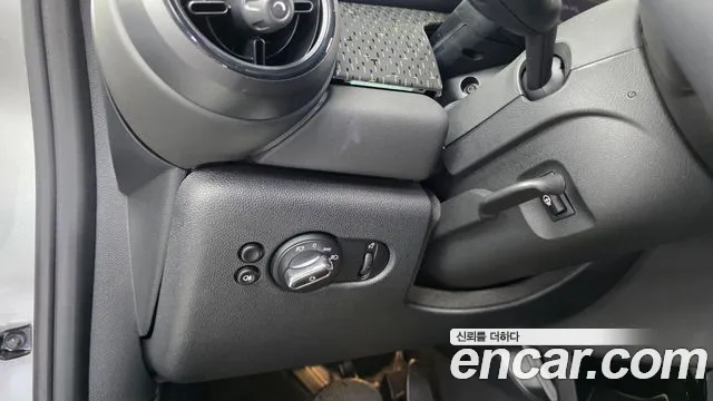 MINI Cooper Cooper Electric — Фото автомобиля 16