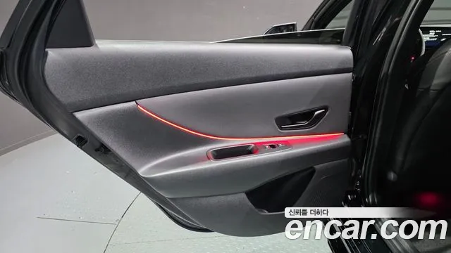Hyundai AVANTE Новый Avante (CN7) — Фото автомобиля 25