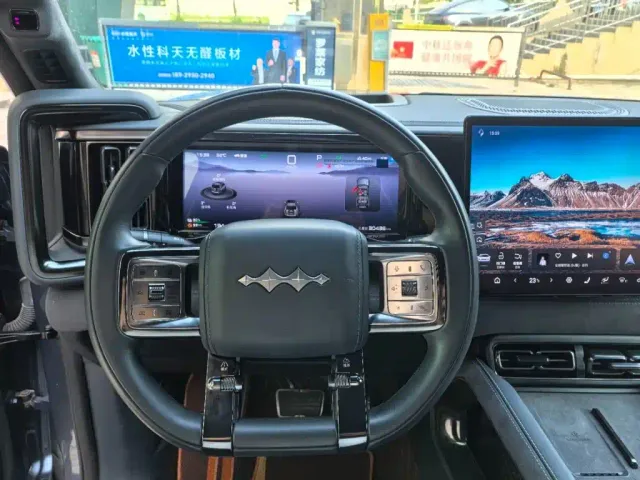 BYD FangChengBao Leopard 5 — Фото автомобиля 9