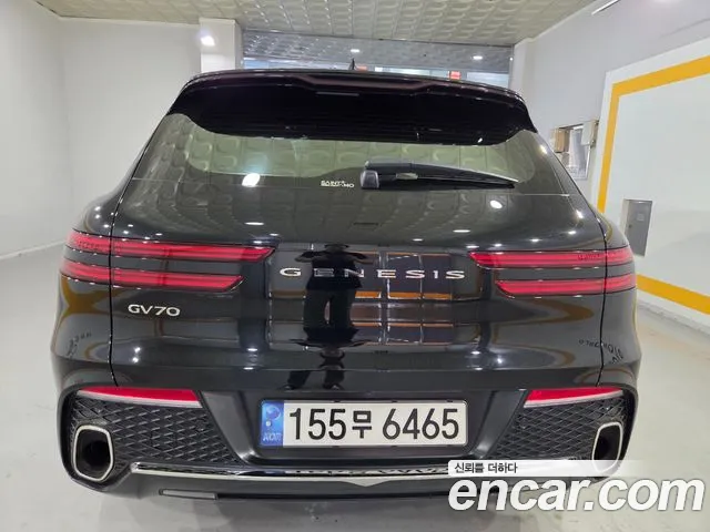Genesis GV70 2.5T Бензин 2WD — Фото автомобиля 2