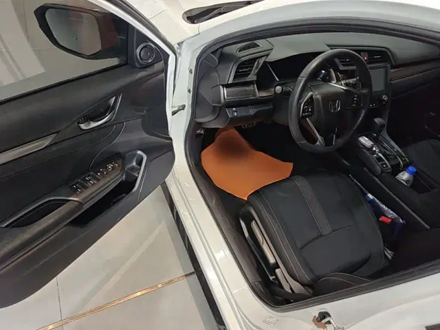 Honda Civic — Фото автомобиля 15