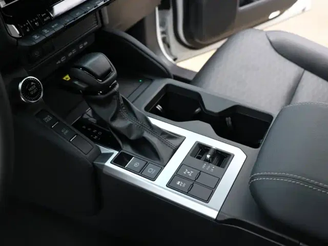 Toyota Prado — Фото автомобиля 14
