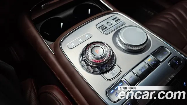 Genesis G90 Бензин 3.5 турбо AWD — Фото автомобиля 8