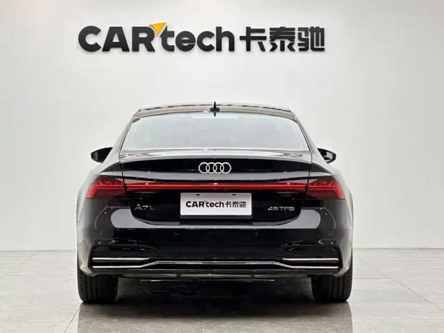 Audi A7L — Фото автомобиля 4