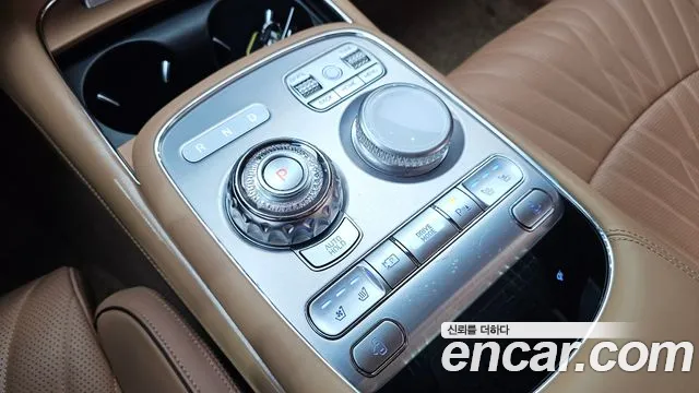 Genesis G90 Бензин 3.5 турбо AWD — Фото автомобиля 9