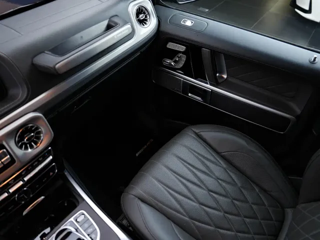 Mercedes-Benz G-Class — Фото автомобиля 22