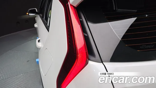 Kia Niro The All New Niro Prestige — Фото автомобиля 23