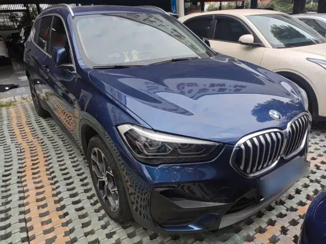 BMW X1 — Фото автомобиля 3