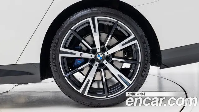 BMW 5 Series G60 — Фото автомобиля 5