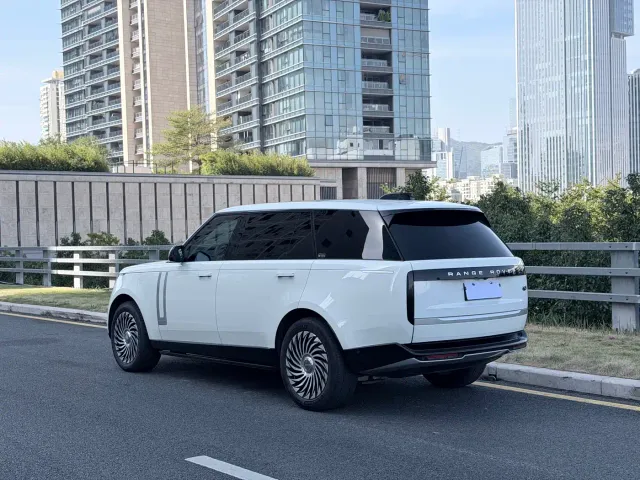 Land Rover Range Rover — Фото автомобиля 4