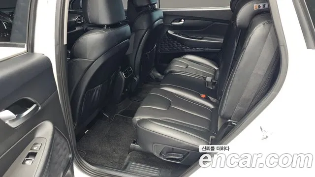 Hyundai Santa Fe Santa Fe (New) — Фото автомобиля 12