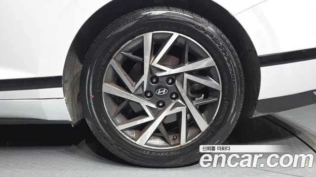 Hyundai Grandeur GN7 — Фото автомобиля 5